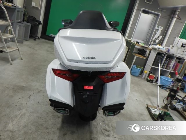 Проданный Honda GL1800 TOUR id 3947873 из Японии, фото 4