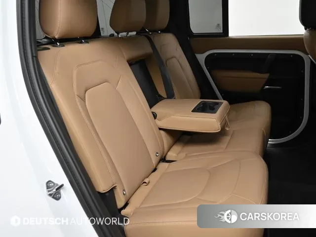 Land Rover Defender (L663) 2024 Белый из Кореи, фото 3