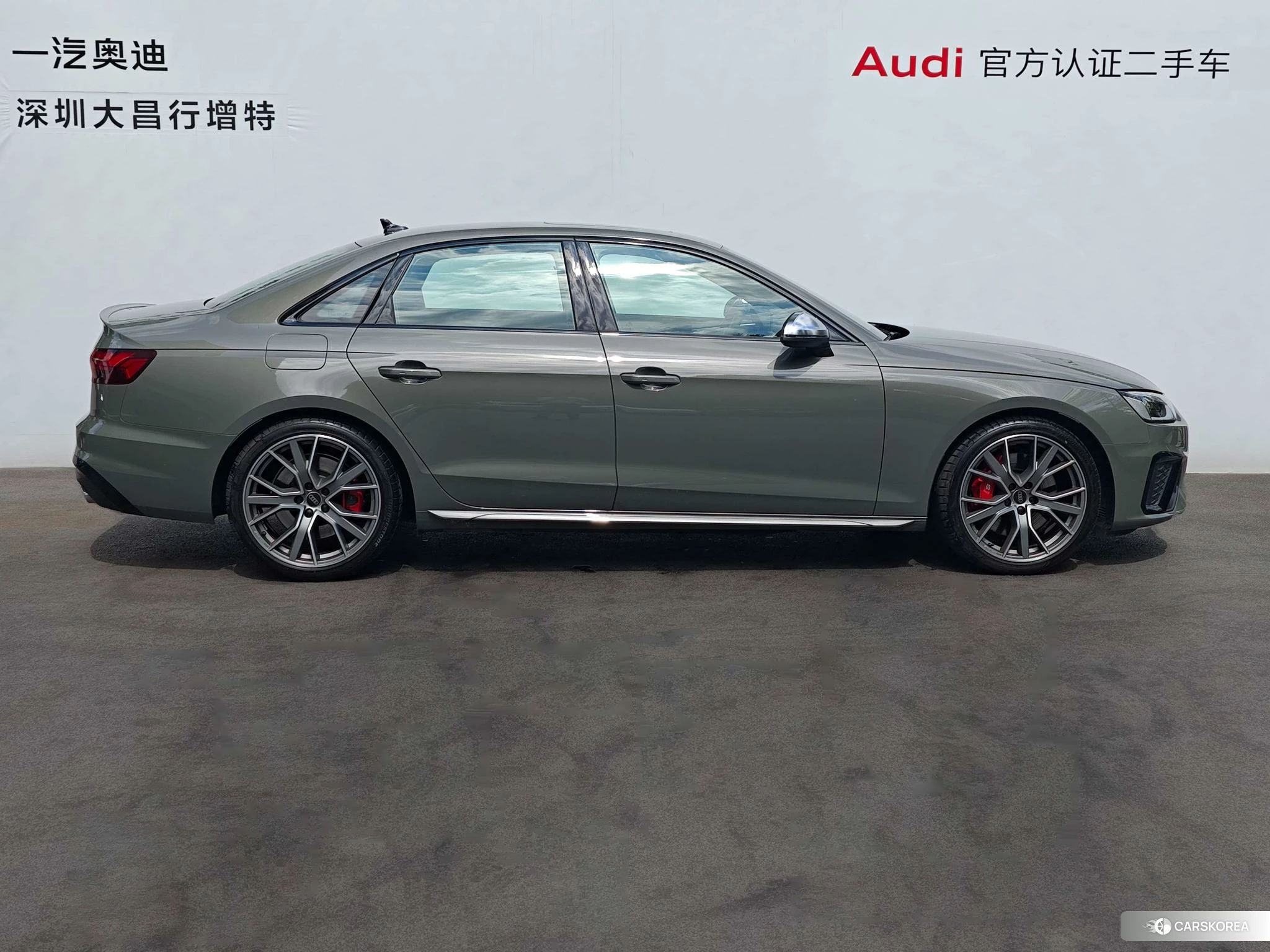 Audi S4 2022 Темно-серый из Китая, фото 3