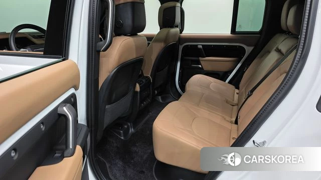 Land Rover Defender (L663) 2025 Белый из Кореи, фото 3