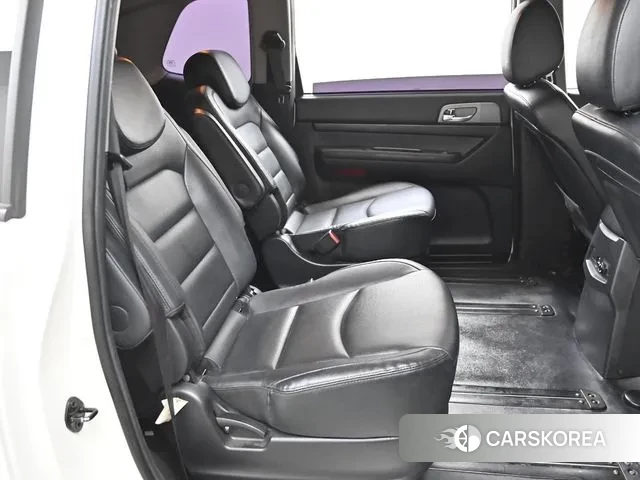 Ssangyong Korando Turismo 2018 Белый из Кореи, фото 3