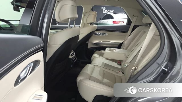 Genesis GV70 2023 Серый из Кореи, фото 3