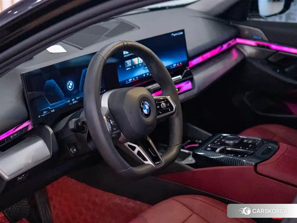 BMW 5 series 2026 Черный из Китая, фото 3