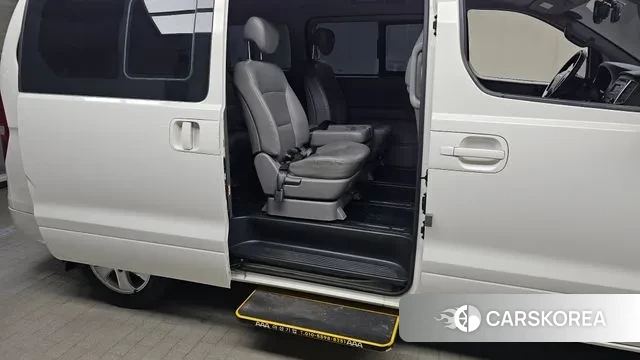 Hyundai The New Grand Starex 2020 Белый из Кореи, фото 3