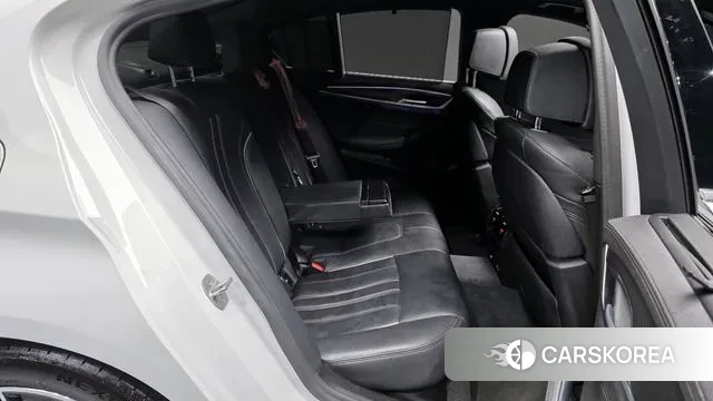 BMW 5 Series (G30) 2022 Белый из Кореи, фото 3