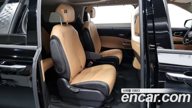 Kia Carnival 4th generation 2023 Черный из Кореи, фото 3