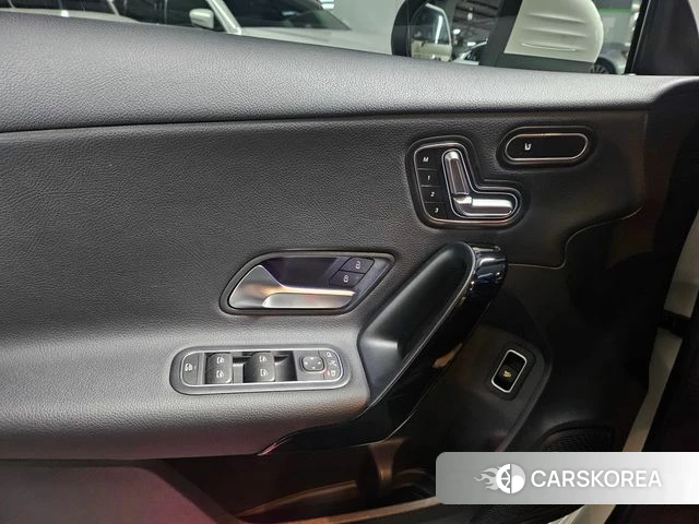 Mercedes-Benz A-Class W177 2020 Белый из Кореи, фото 3
