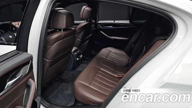 BMW 5 Series (G30) id 2676928 из Кореи 3