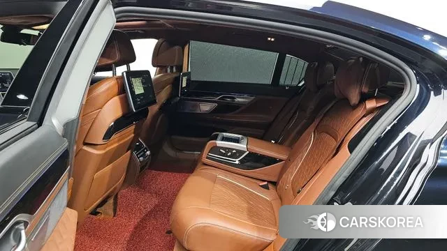 BMW 7 Series (G11) 2020 Черный из Кореи, фото 3