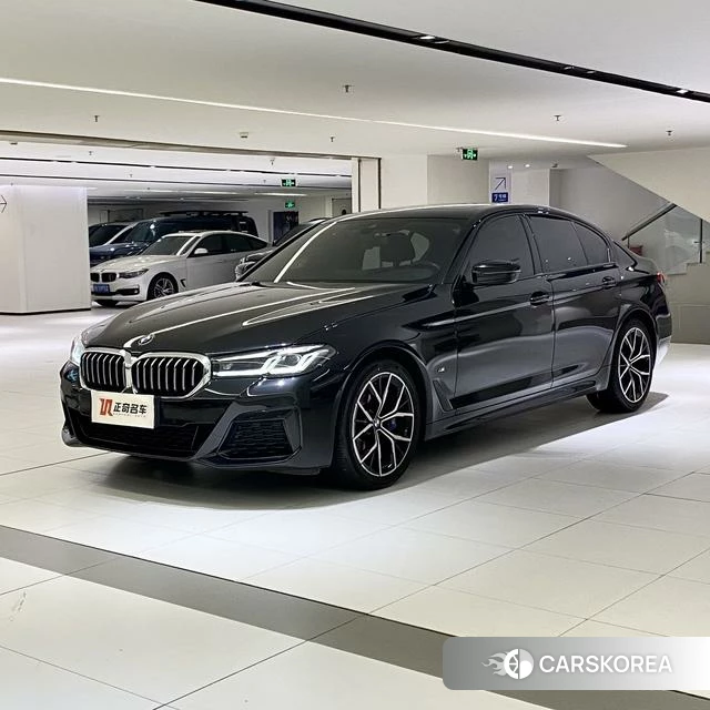 BMW 5 series (imported) 2021 Черный из Китая, фото 3