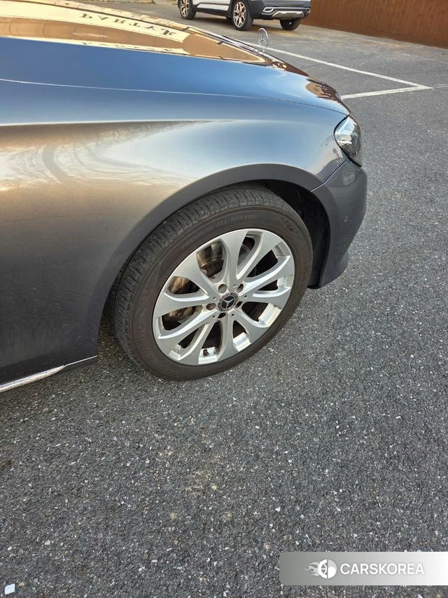 Mercedes-Benz E-Class W213 2018 Серый из Кореи, фото 3