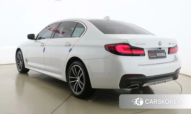 BMW 5 series 2022 Белый из Китая, фото 3