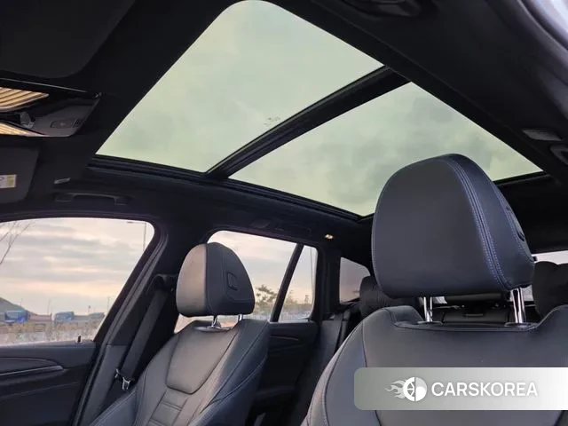 BMW iX3 2023 Белый из Кореи, фото 3