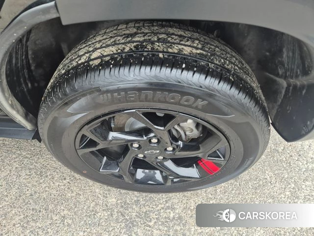 Chevrolet (GM Daewoo) Trax Crossover 2024 Черный из Кореи, фото 3