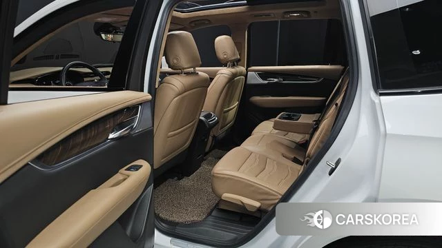 Cadillac XT6 2023 Белый из Кореи, фото 3