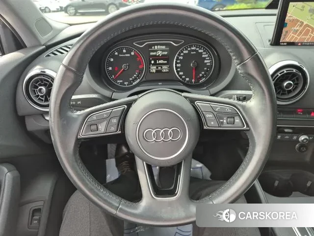 Audi New A3 2018 Серебряный из Кореи, фото 3