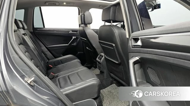 Volkswagen Tiguan second Generation 2020 Серый из Кореи, фото 3