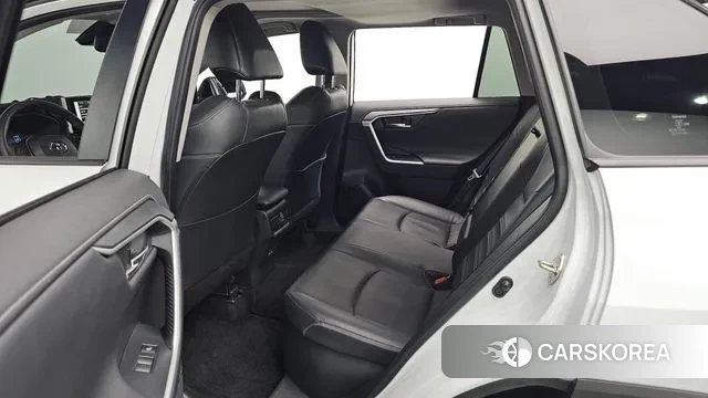 Toyota RAV4 5th Generation 2024 Белый из Кореи, фото 3