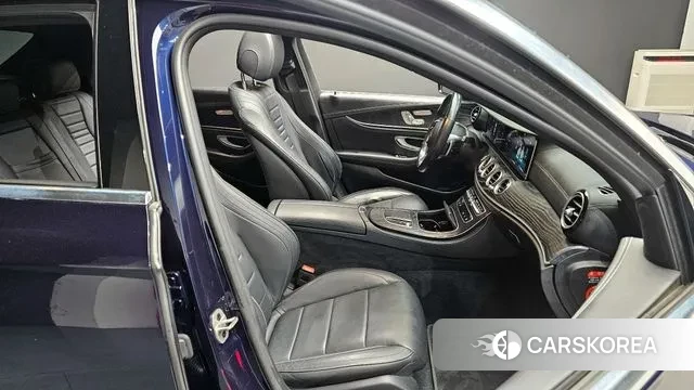 Mercedes-Benz E-Class W213 2021 Синий из Кореи, фото 3