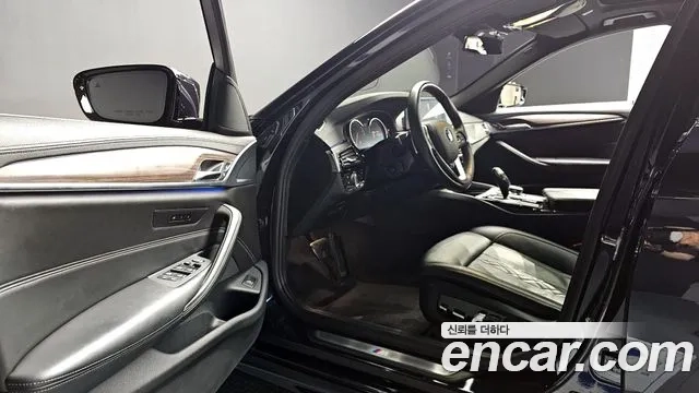 BMW 5 Series (G30) 2018 Черный из Кореи, фото 3