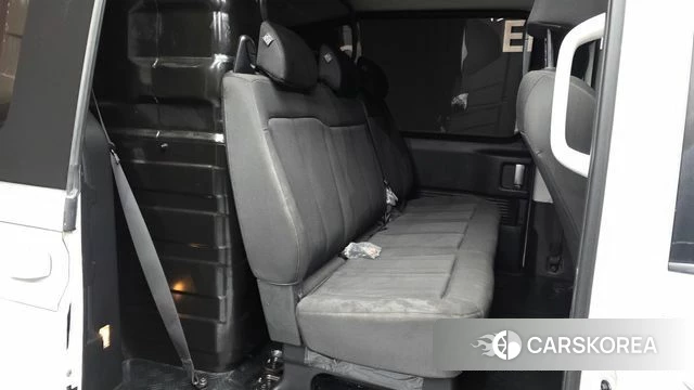 Hyundai Staria 2022 Белый из Кореи, фото 3