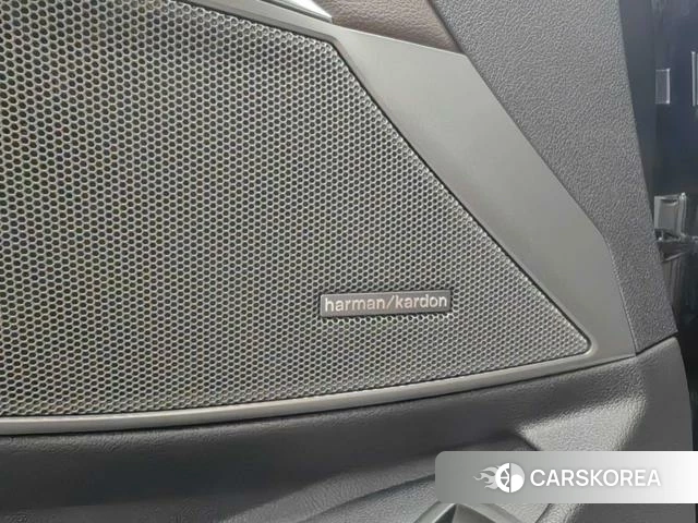 BMW 3 series 2025 Черный из Китая, фото 3