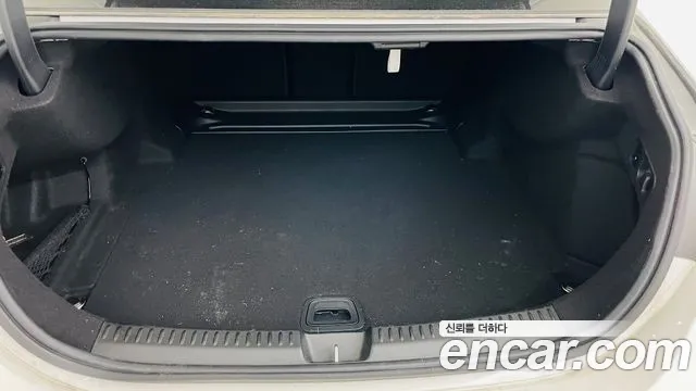 Mercedes-Benz E-Class W214 2024 Белый из Кореи, фото 3