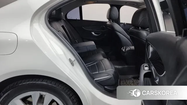 Mercedes-Benz C-Class W205 2019 Белый из Кореи, фото 3