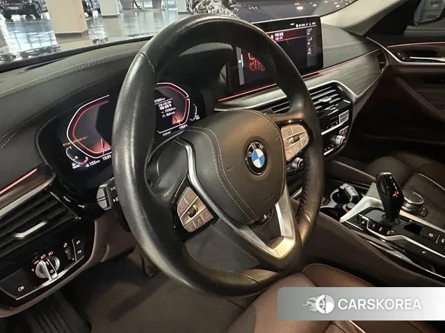 BMW 5 Series (G30) 2020 Серый из Кореи, фото 3