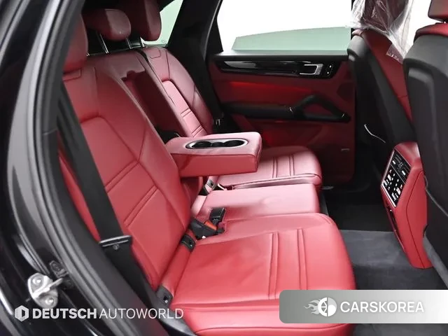 Porsche Cayenne (PO536) 2019 Черный из Кореи, фото 3