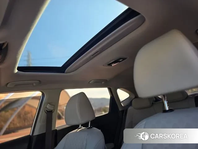 Kia Seltos 2022 Белый из Кореи, фото 3