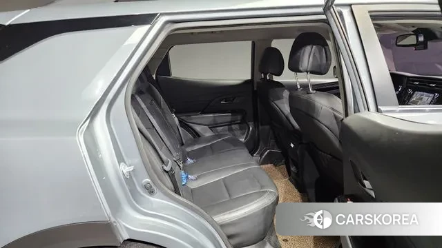 Ssangyong Beautiful Korando 2019 Светло-серебряный цвет из Кореи, фото 3