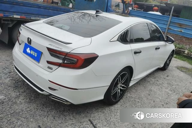 Honda Accord 2022 Белый из Китая, фото 3