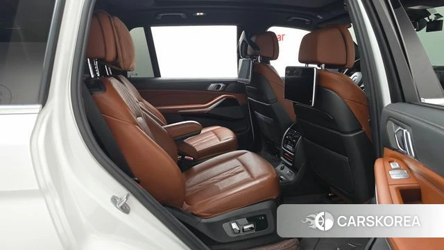 BMW X7 (G07) 2021 Белый из Кореи, фото 3