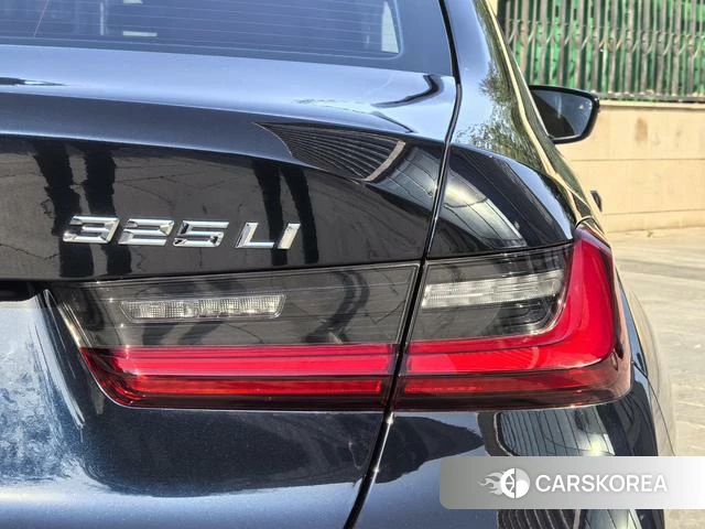 BMW 3 series 2025 Черный из Китая, фото 3