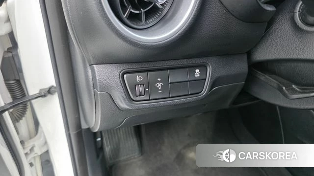 Kia The New K3 2nd generation 2021 Белый из Кореи, фото 3