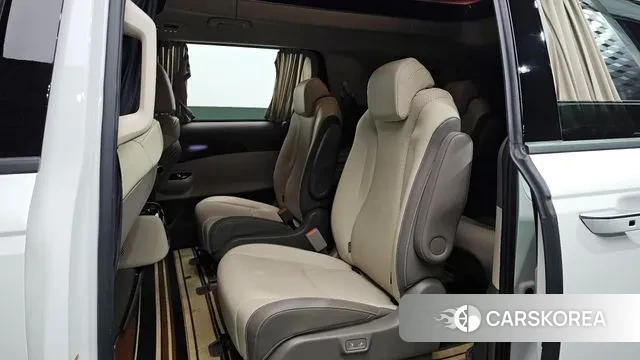 Kia Carnival 4th generation 2023 Белый из Кореи, фото 3