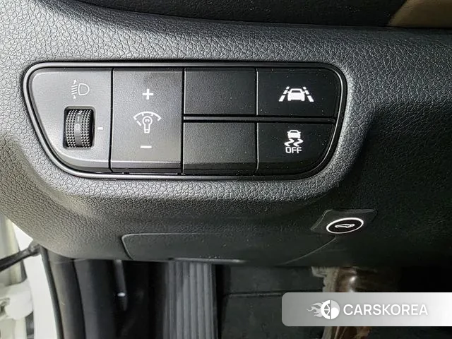 Kia Seltos 2021 Жемчужный цвет из Кореи, фото 3