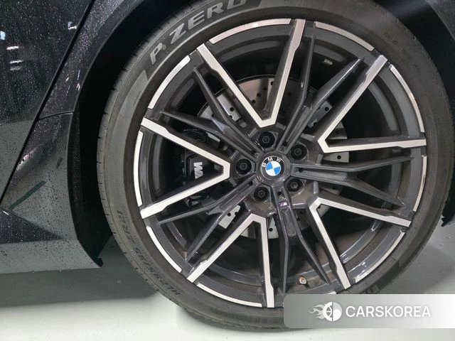 BMW M5 (G90) 2026 Черный из Кореи, фото 3