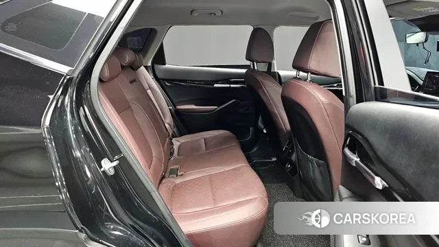 Kia Seltos 2021 Черный из Кореи, фото 3