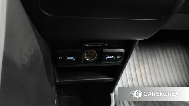 Hyundai Staria 2023 Черный из Кореи, фото 3