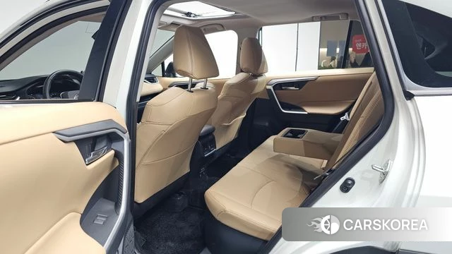 Toyota RAV4 5th Generation 2022 Белый из Кореи, фото 3