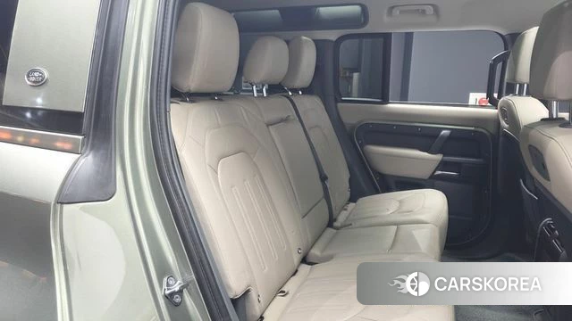 Land Rover Defender (L663) 2021 Светло-зеленый из Кореи, фото 3