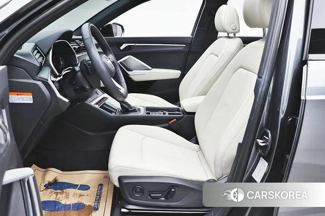 Audi Q3 (F3) 2026 Серый из Кореи, фото 3