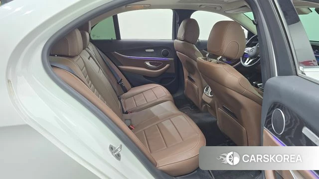 Mercedes-Benz E-Class W213 2020 Белый из Кореи, фото 3