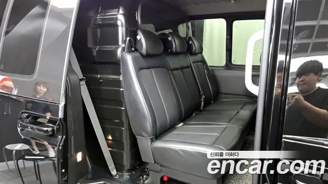 Hyundai Staria 2022 Черный из Кореи, фото 3