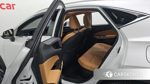 Lexus NX350h Second generation 2024 Белый из Кореи, фото 3