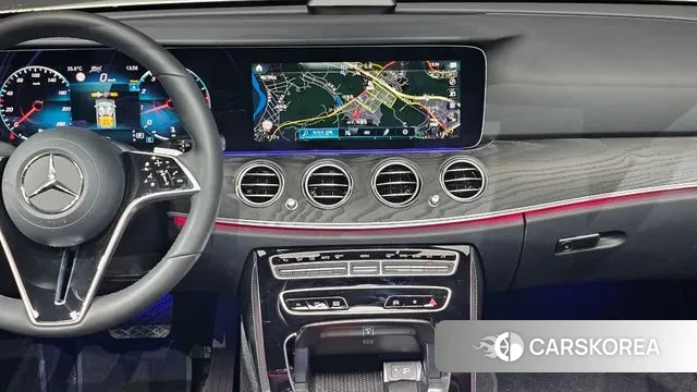 Mercedes-Benz E-Class W213 2023 Белый из Кореи, фото 3