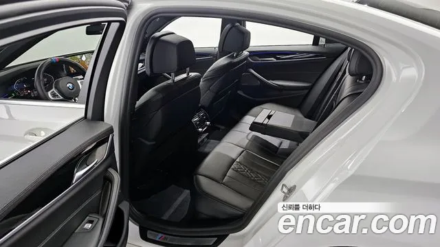 BMW 5 Series (G30) 2021 Белый из Кореи, фото 3