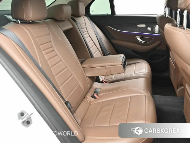 Mercedes-Benz E-Class W213 2020 Белый из Кореи, фото 3
